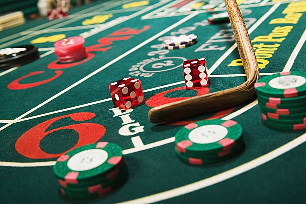 kaumtoto Three Card Poker live dealer table with multiple camera angles